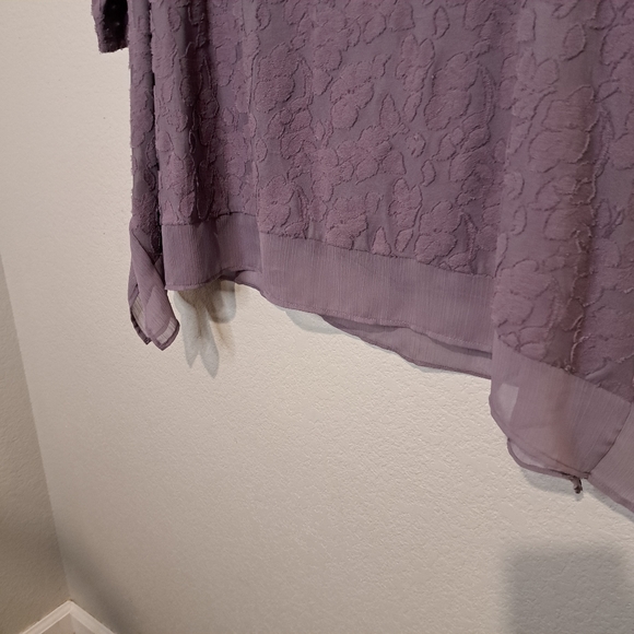 Simply Vera Wang lavender color blouse. Size  XXL - Picture 7 of 15